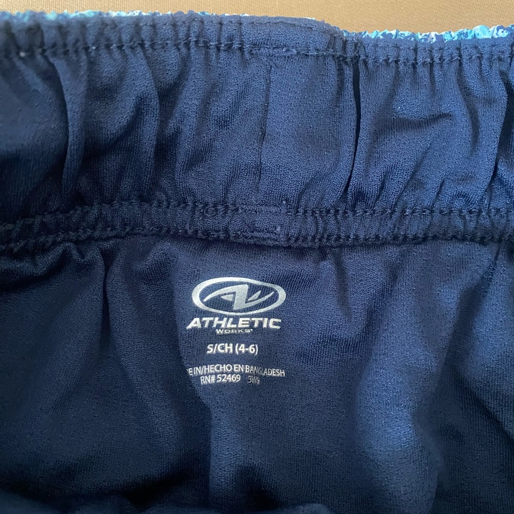Blue Patterned athletic Shorts - Picture 2 of 3